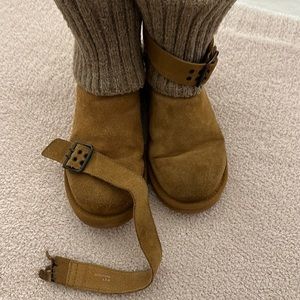 Broken Uggs